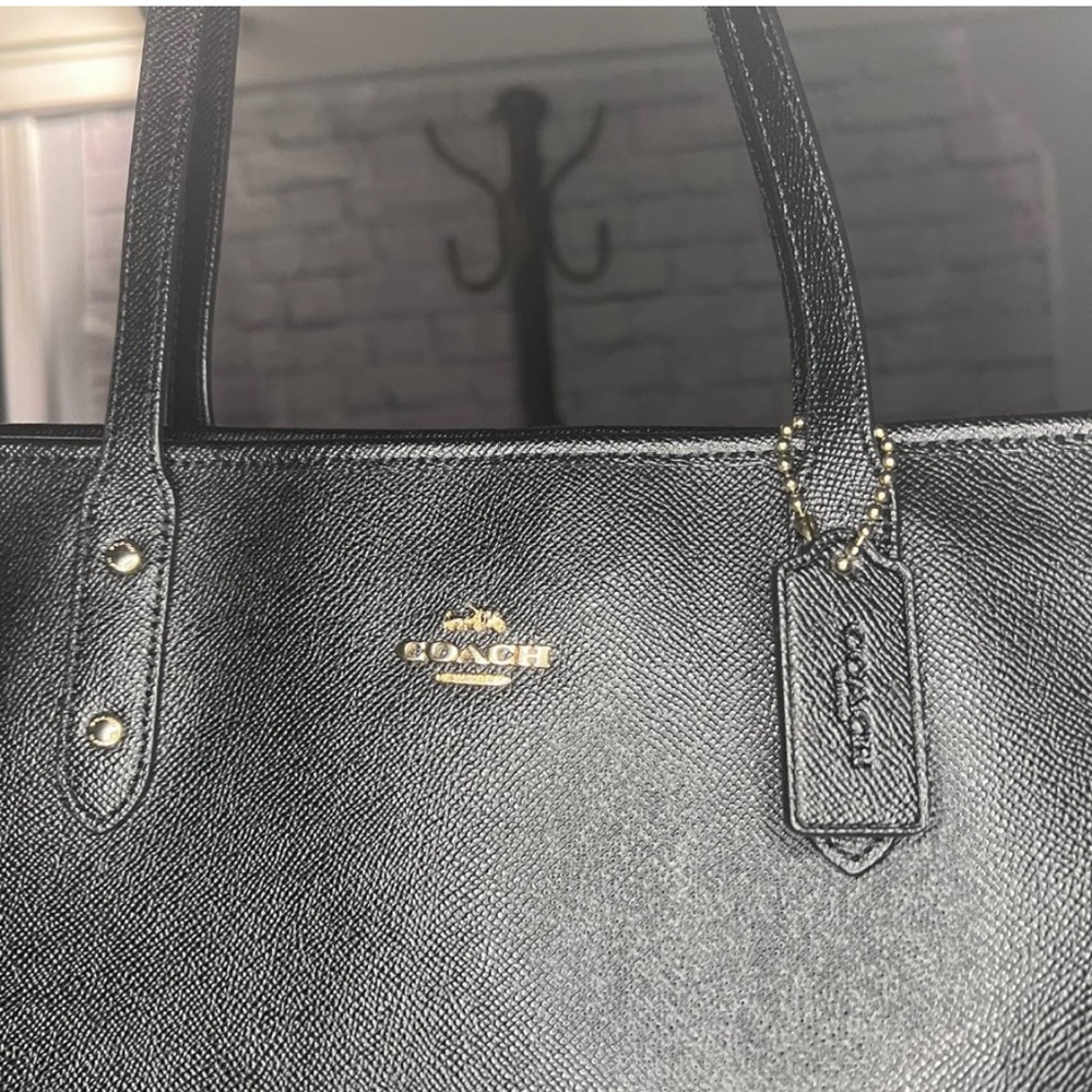 Coach Handbag - Picture 2 of 3